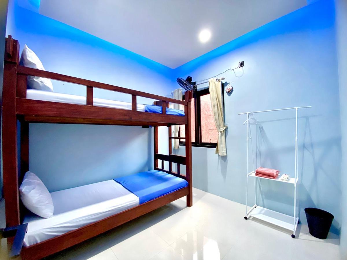 Good Feeling Ketapang Harbour Albergue Exterior foto