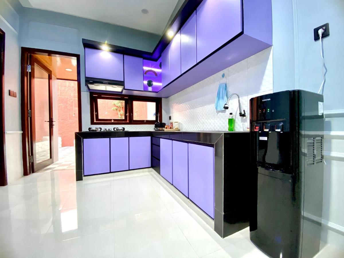 Good Feeling Ketapang Harbour Albergue Exterior foto